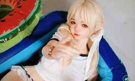 体操服少女？！