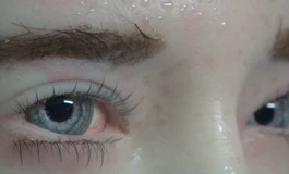 冬天吃香菜0102款美瞳眼