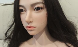 新人发帖悦互动头身一体全松骨架155云涵罗贯中同款，刚到货
