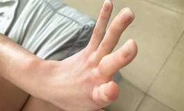 开箱！津旺全新165-皮纹款。一字肩黄金比例对B小辣椒-知宇，前来拜访。