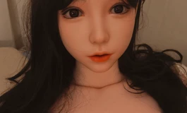 出玉玉和T4依依硅胶头