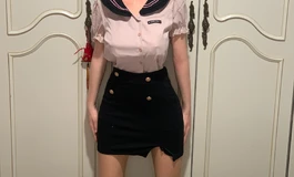 不穿校服还烫头，罚站还不服气，罚你晚上和梦熙姐姐一起陪床