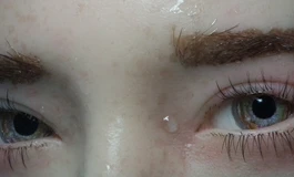 冬天吃香菜0115款美瞳眼