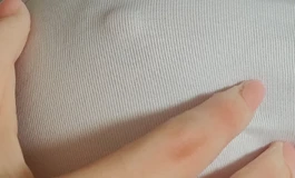 不露点 依旧彰显奶子的柔软度