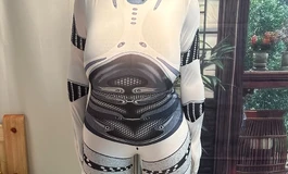 追求刺激买了一个机器人女友带回家，突然正版女友回来了····序界的身体和头