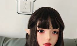 出个女娃头